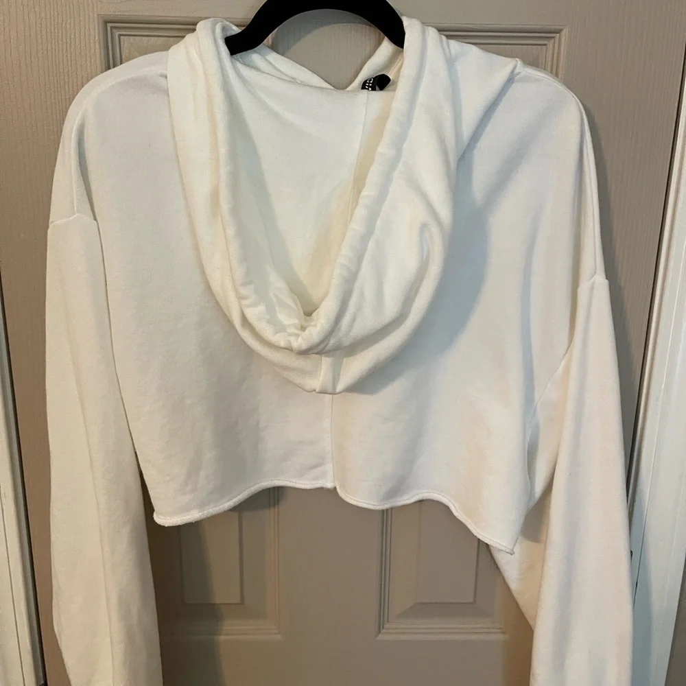 H&M Divided Rainbow Love Cropped Fleece Hoodie NWOT - Picture 4 of 8